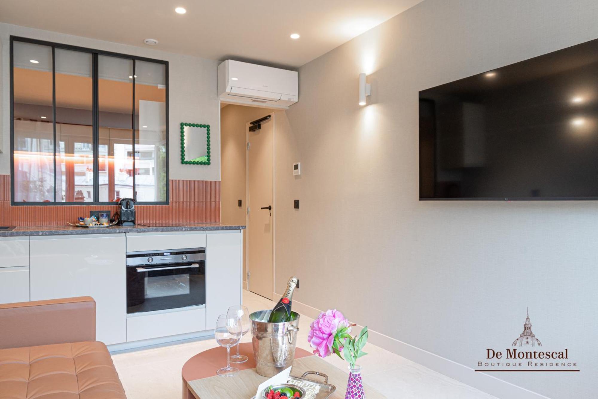 De Montescal Montparnasse Ac Appartment In A Prime Location 22 -36M2 Париж Екстериор снимка