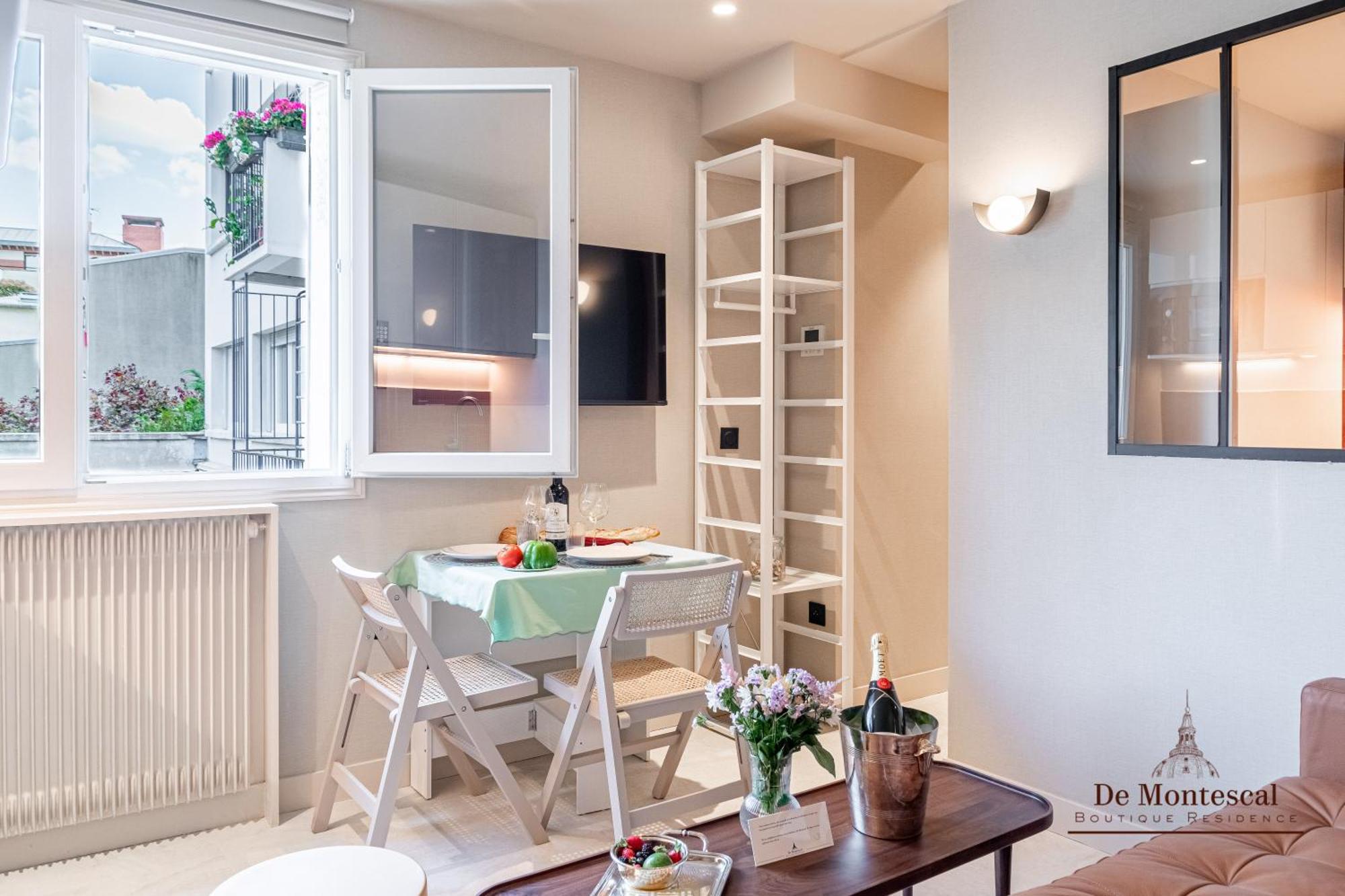 De Montescal Montparnasse Ac Appartment In A Prime Location 22 -36M2 Париж Екстериор снимка