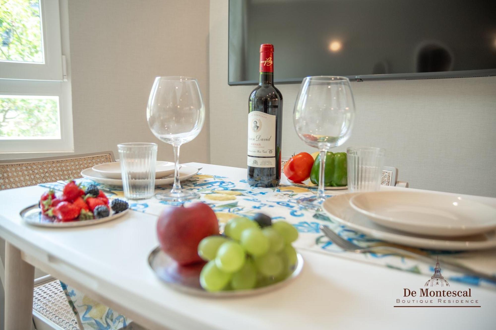 De Montescal Montparnasse Ac Appartment In A Prime Location 22 -36M2 Париж Екстериор снимка