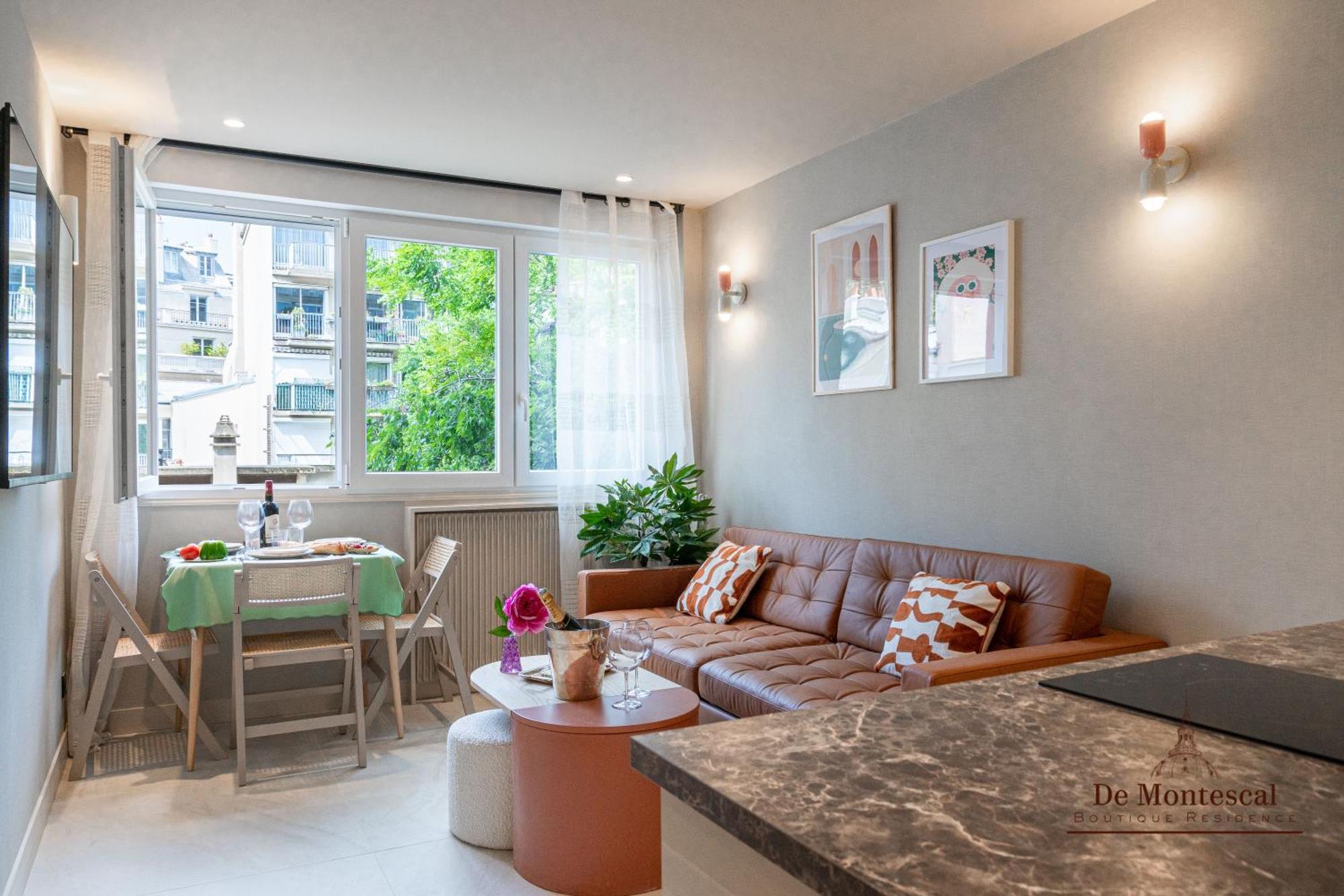 De Montescal Montparnasse Ac Appartment In A Prime Location 22 -36M2 Париж Екстериор снимка