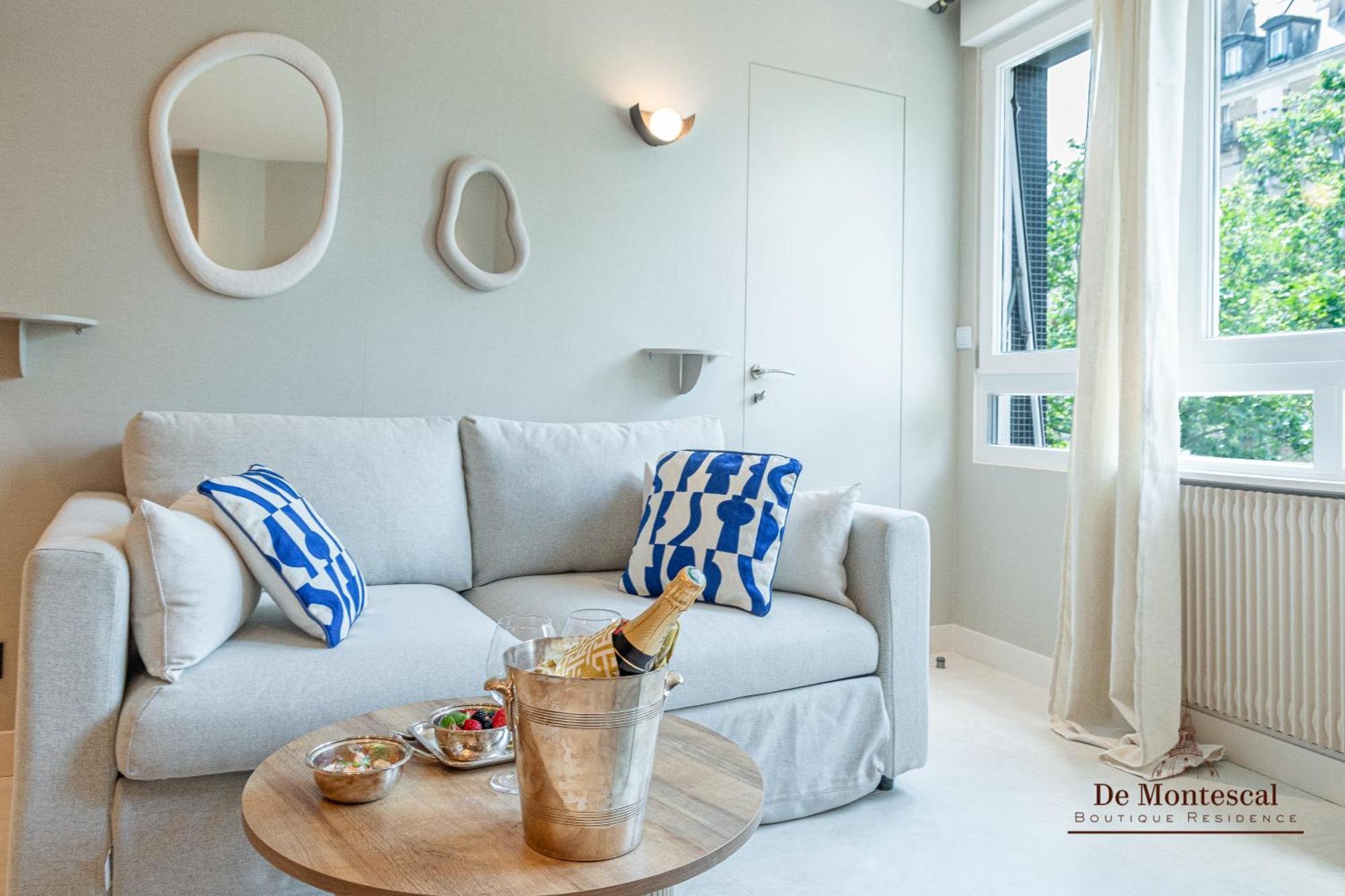 De Montescal Montparnasse Ac Appartment In A Prime Location 22 -36M2 Париж Екстериор снимка